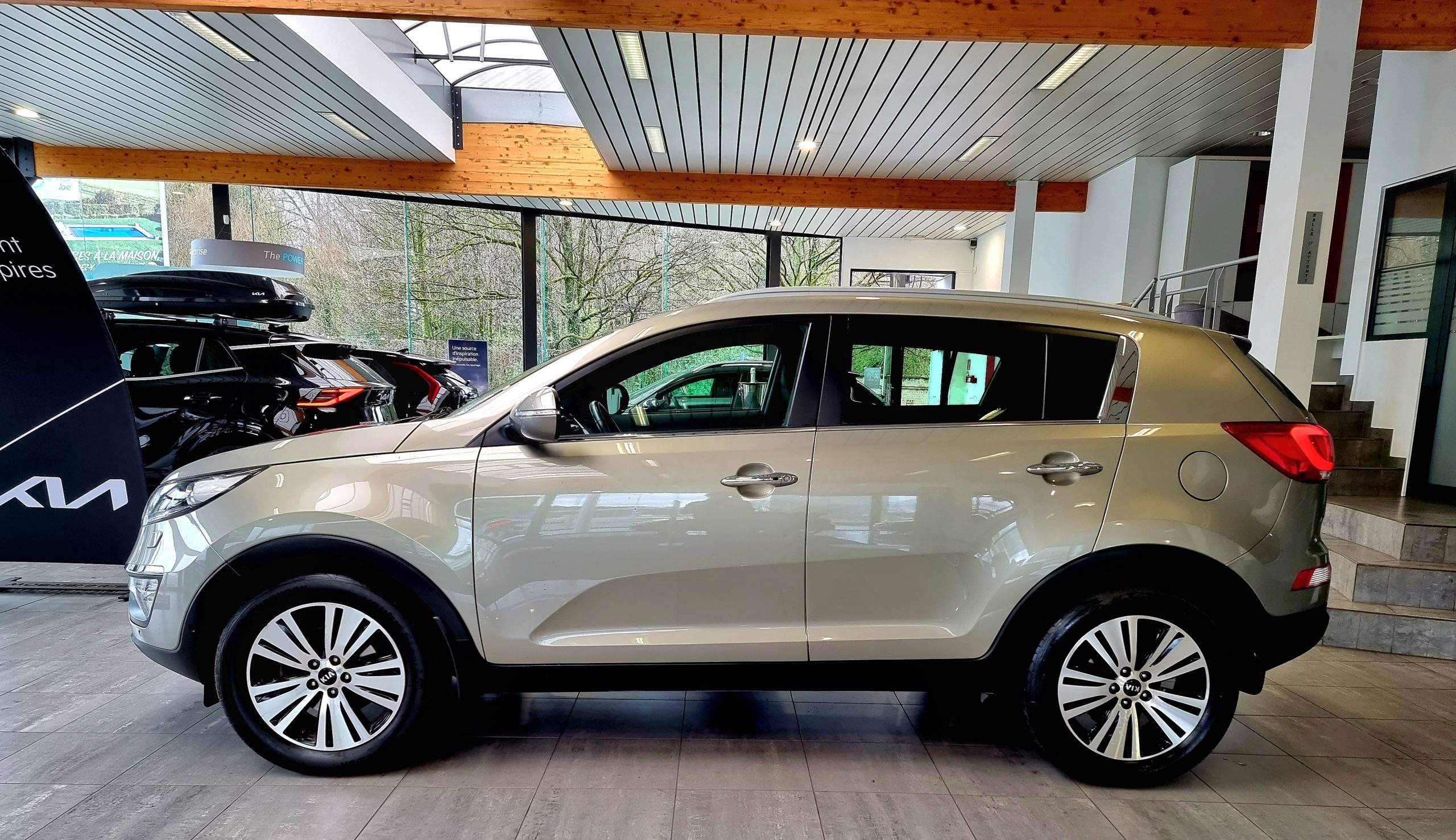 KIA SPORTAGE (6)